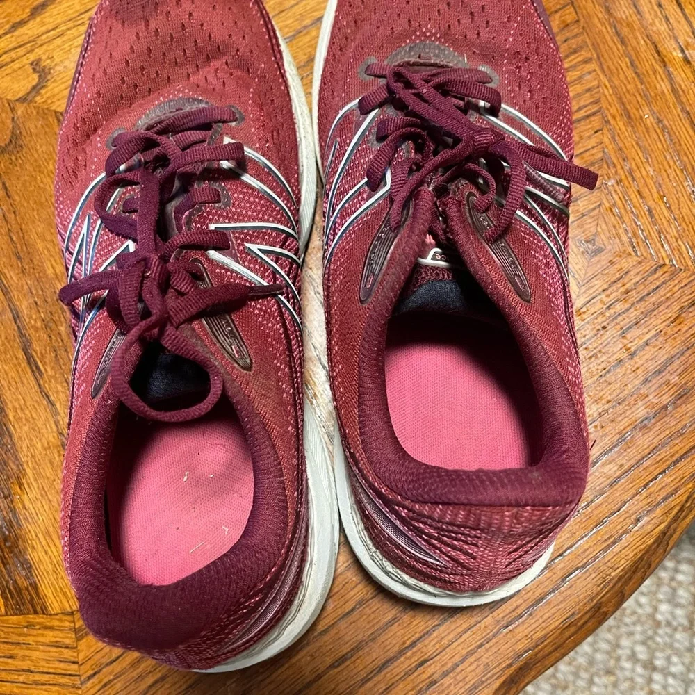 New Balance 860v12 Shoes Womens Size 11 Garnet Pink Athletic Sneakers DW - Picture 2 of 7